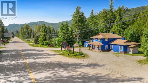 16095 3A Highway, Crawford Bay, BC 