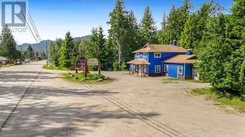 16095 3A Highway, Crawford Bay, BC 