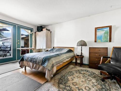 730 Okanagan Ave, Chase, BC - Indoor Photo Showing Bedroom