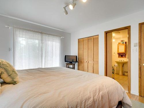 Master bedroom - 125 Ch. Du Lac-Loranger, Saint-Sauveur, QC - Indoor Photo Showing Bedroom