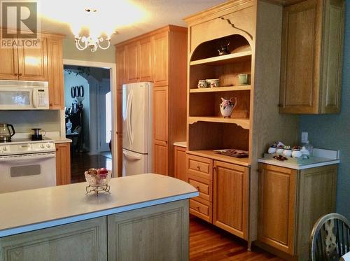 33 Colonial Avenue, Stephenville, NL - Indoor Photo Showing Kitchen