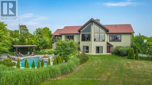 160 Robertson Avenue, Meaford, ON - Outdoor With In Ground Pool