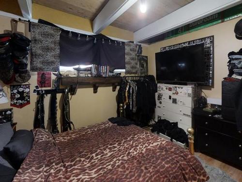 190 St Paul Street W, Kamloops, BC - Indoor Photo Showing Bedroom