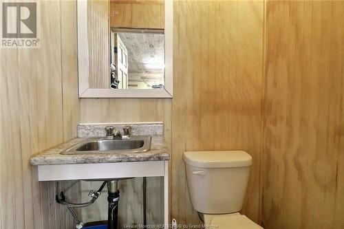 958 Route 933, Haute Aboujagane, NB - Indoor Photo Showing Bathroom