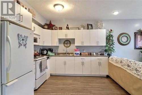 958 Route 933, Haute Aboujagane, NB - Indoor Photo Showing Kitchen With Double Sink