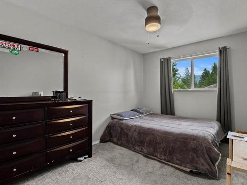 212 Murtle Road, Clearwater, BC - Indoor Photo Showing Bedroom