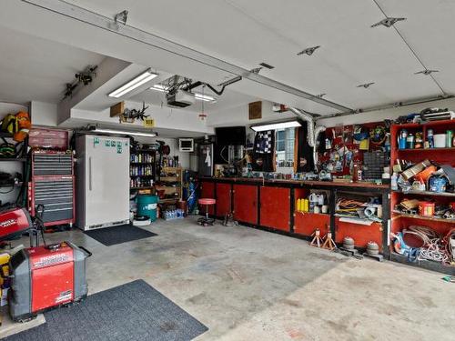 212 Murtle Road, Clearwater, BC - Indoor Photo Showing Garage