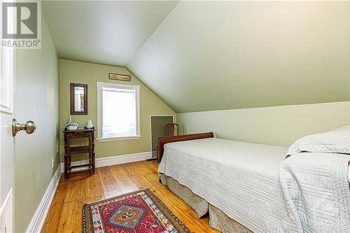 17 Main Street E, Westport, ON - Indoor Photo Showing Bedroom