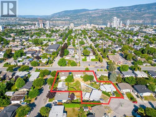 1122 Stockwell Avenue, Kelowna, BC - Outdoor With View