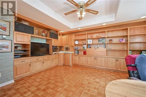 10 Armstrong Drive Unit#401, Smiths Falls, ON - Indoor Photo Showing Kitchen