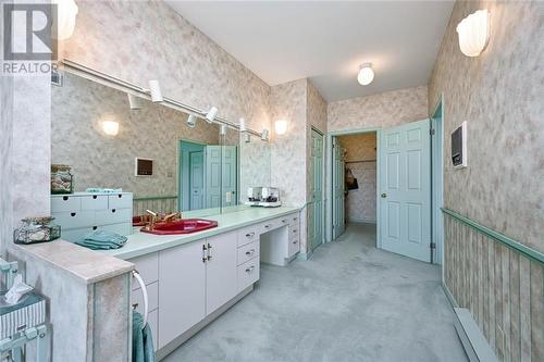 10 Armstrong Drive Unit#401, Smiths Falls, ON - Indoor Photo Showing Bathroom