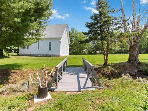 654 Highway 1, Smiths Cove, NS 