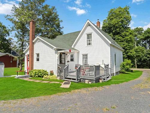 654 Highway 1, Smiths Cove, NS 