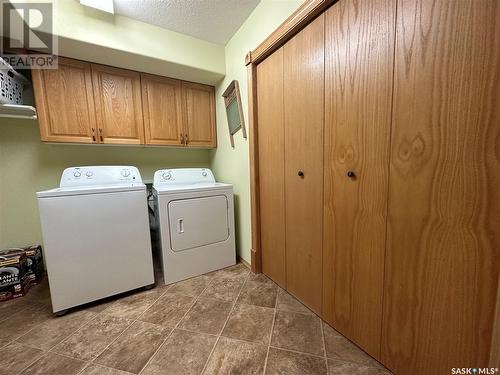 1211 Bence Place, Humboldt, SK - Indoor Photo Showing Laundry Room