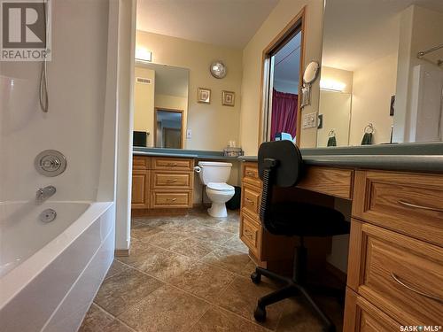 1211 Bence Place, Humboldt, SK - Indoor Photo Showing Bathroom