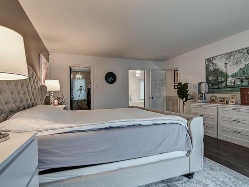 Master bedroom - 1200 Rue Rembrandt, Brossard, QC - Indoor Photo Showing Bedroom