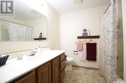 221 4Th Avenue, Whitewood, SK - Indoor Photo Showing Bathroom