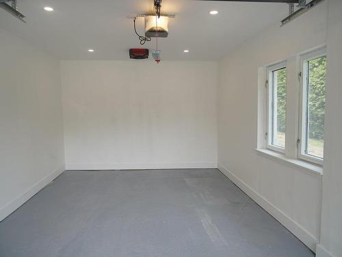 Garage - 2531 Rue Vaudreuil, Sherbrooke (Les Nations), QC - Indoor Photo Showing Other Room
