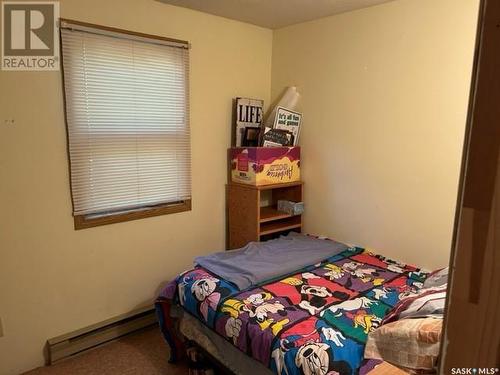 220 Pleasant Avenue, Buena Vista, SK - Indoor Photo Showing Bedroom