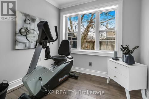 8 Warwick Rd, Hamilton, ON - Indoor Photo Showing Gym Room