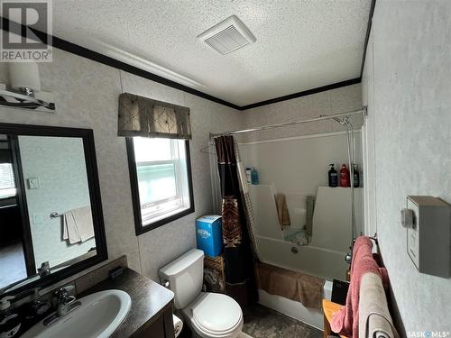 109 - 113 2Nd Street, Star City, SK - Indoor Photo Showing Bathroom