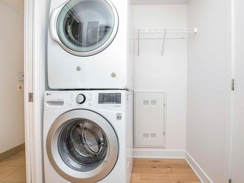 Salle de lavage - 258-1414 Rue Chomedey, Montréal (Ville-Marie), QC - Indoor Photo Showing Laundry Room