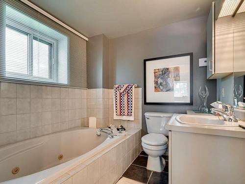 Ensuite bathroom - A-760 Ch. Des Trois-Villages, Piedmont, QC - Indoor Photo Showing Bathroom