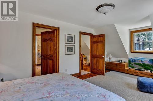 2090 County 121 Rd, Kawartha Lakes, ON - Indoor Photo Showing Bedroom