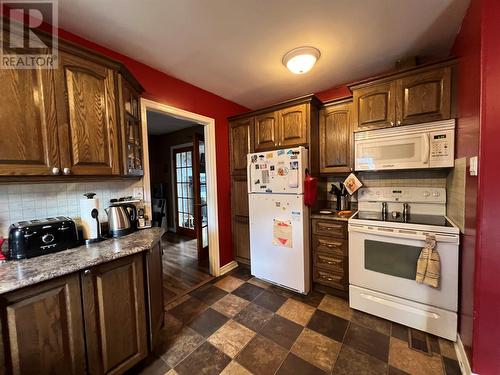 1 Chesnut Place, Grand Falls-Windsor, NL - Indoor Photo Showing Kitchen