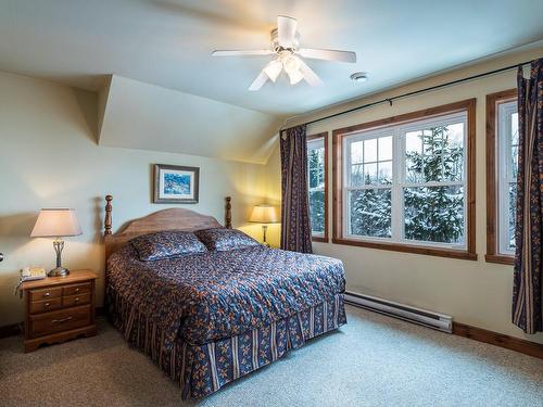 Master bedroom - 10A-225 Rue Du Mont-Plaisant, Mont-Tremblant, QC - Indoor Photo Showing Bedroom