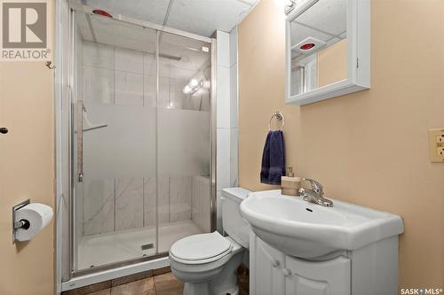 311 Railway Avenue, Middle Lake, SK - Indoor Photo Showing Bathroom
