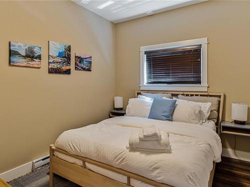 206B-6596 Baird Rd, Port Renfrew, BC - Indoor Photo Showing Bedroom