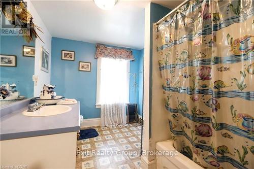 85 Lemoine Street, Belleville, ON - Indoor Photo Showing Bathroom