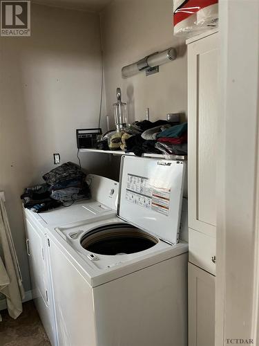 37 Mckay St, Dobie, ON - Indoor Photo Showing Laundry Room