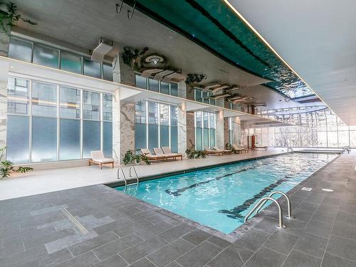Piscine - 1104-2300 Rue Tupper, Montréal (Ville-Marie), QC -  Photo Showing Other Room With In Ground Pool