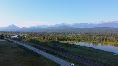 726 Highway 95, Spillimacheen, BC - Outdoor With View