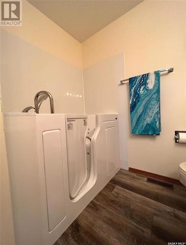 349 Cypress Drive, Swift Current, SK - Indoor Photo Showing Laundry Room