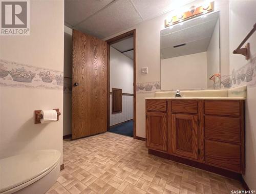 349 Cypress Drive, Swift Current, SK - Indoor Photo Showing Bathroom