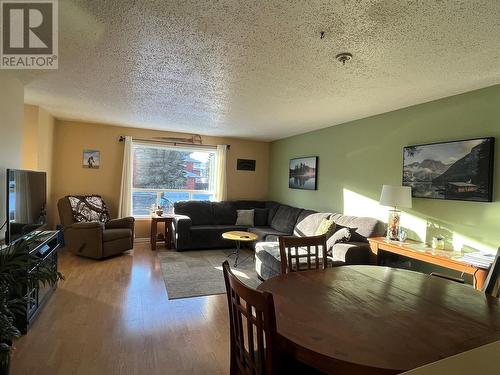 107 Spruce Avenue, Tumbler Ridge, BC - Indoor Photo Showing Other Room