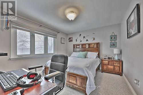 5 Pioneer Dr, Mississauga, ON - Indoor Photo Showing Bedroom