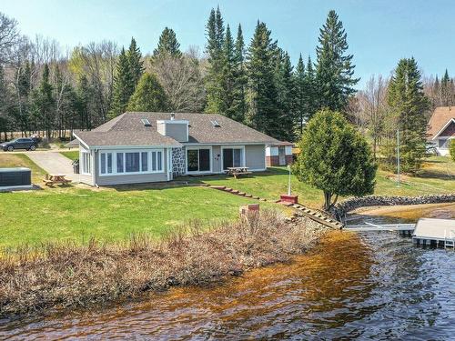 ExtÃ©rieur - 77 Ch. Des Lacs, Chute-Saint-Philippe, QC - Outdoor With Body Of Water