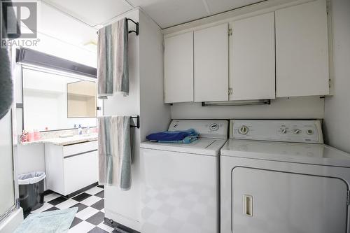 8507 92Nd Avenue, Osoyoos, BC - Indoor Photo Showing Laundry Room