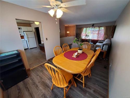 860 Jewitt Dr, Tahsis, BC - Indoor Photo Showing Dining Room