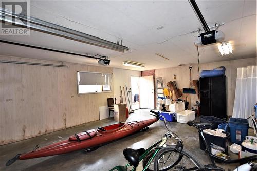 16 Lakeshore Drive, Vernon, BC - Indoor Photo Showing Garage