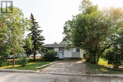 127 Atlantic Avenue, Kerrobert, SK - Outdoor