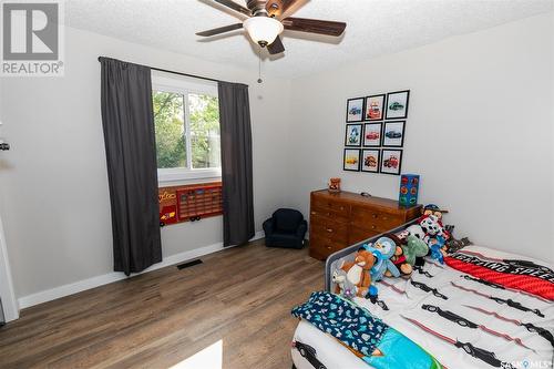 127 Atlantic Avenue, Kerrobert, SK - Indoor Photo Showing Bedroom