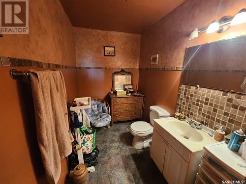 100 Scott Street, Kennedy, SK - Indoor Photo Showing Bathroom