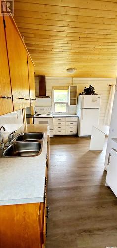201 2Nd A Street W, Chamberlain, SK - Indoor Photo Showing Kitchen With Double Sink