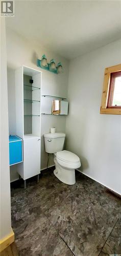 201 2Nd A Street W, Chamberlain, SK - Indoor Photo Showing Bathroom