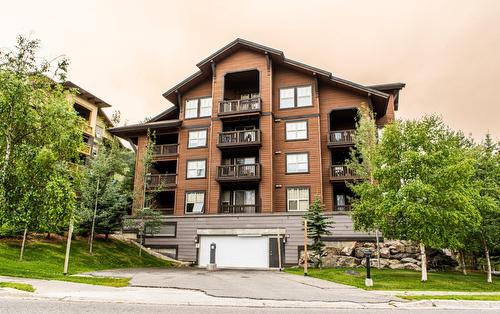 108 - 2064 Summit Drive, Panorama, BC - Outdoor With Facade